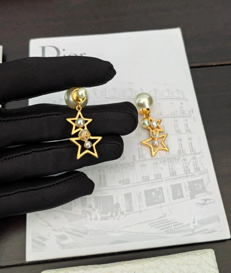 Christian Dior Earrings FreshLook 233110