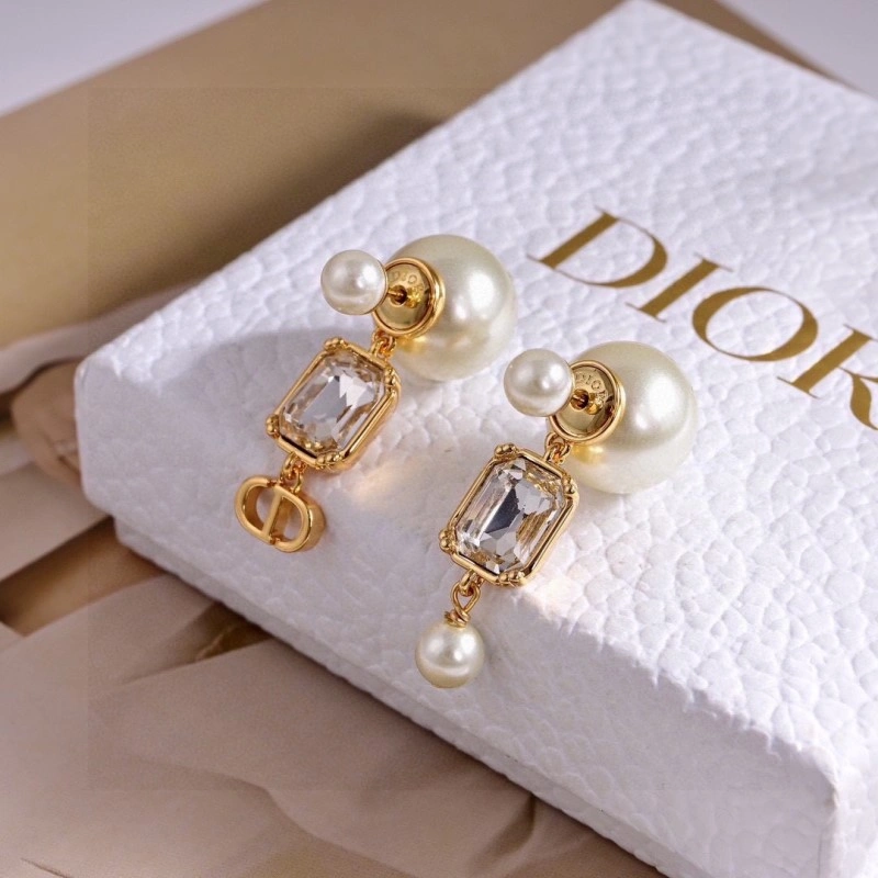TechFriendly Christian Dior Earrings 233176