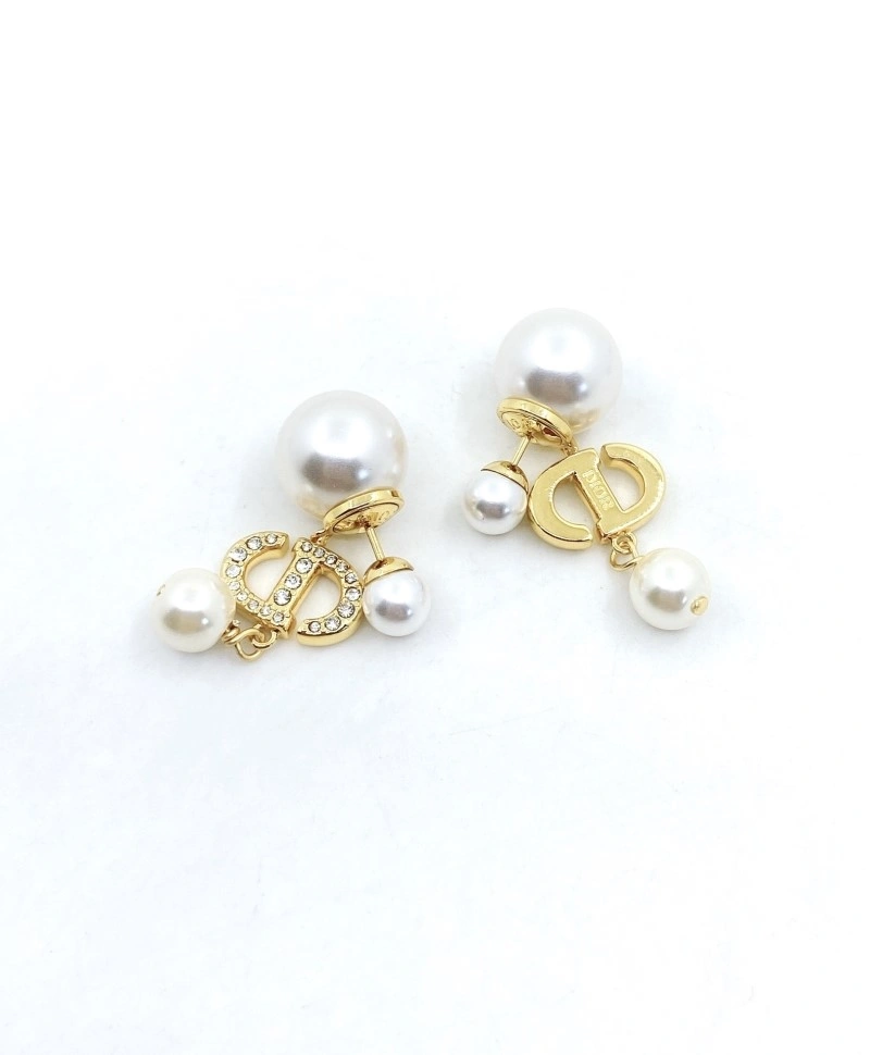 Soft Christian Dior Earrings 233105