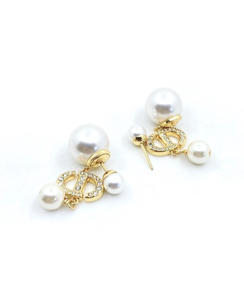 Soft Christian Dior Earrings 233105
