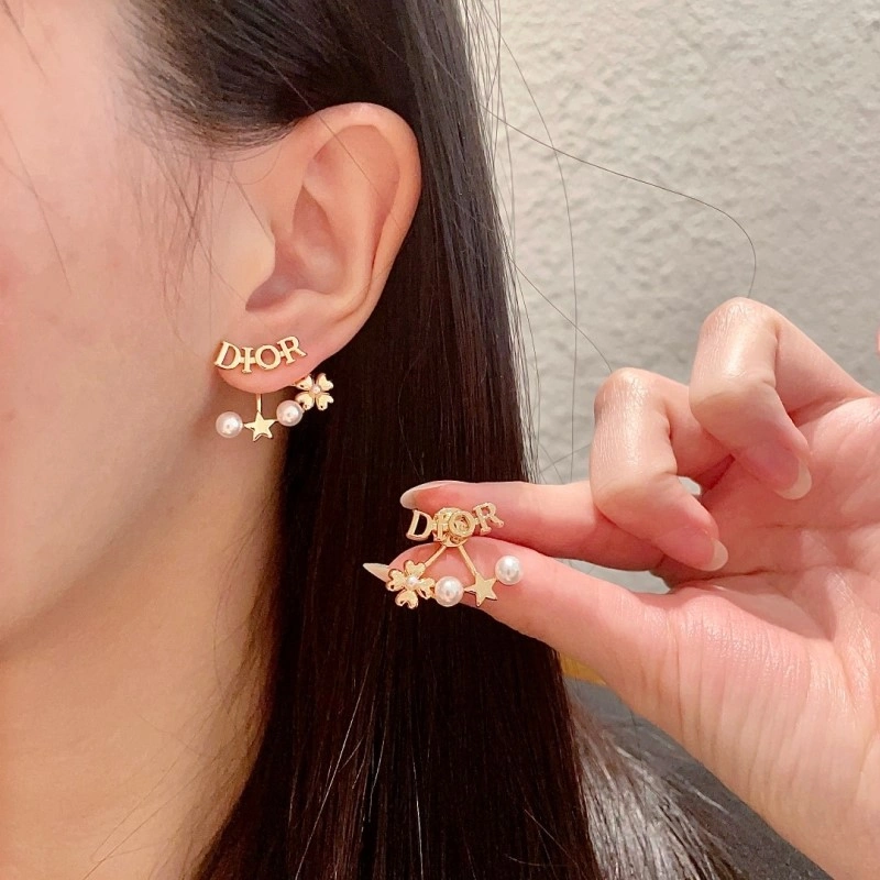 Christian Dior Earrings Breathable 233095