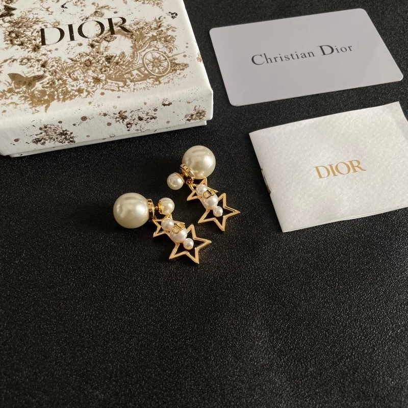 TechFriendly Christian Dior Earrings 233141