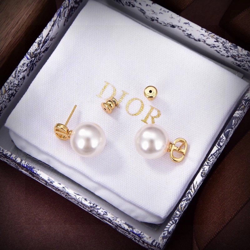 Christian Dior Earrings Sophisticated 233096