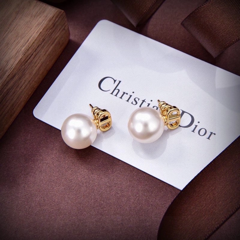 Christian Dior Earrings Sophisticated 233096