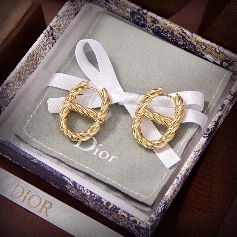 Christian Dior Earrings Trendsetting 233121