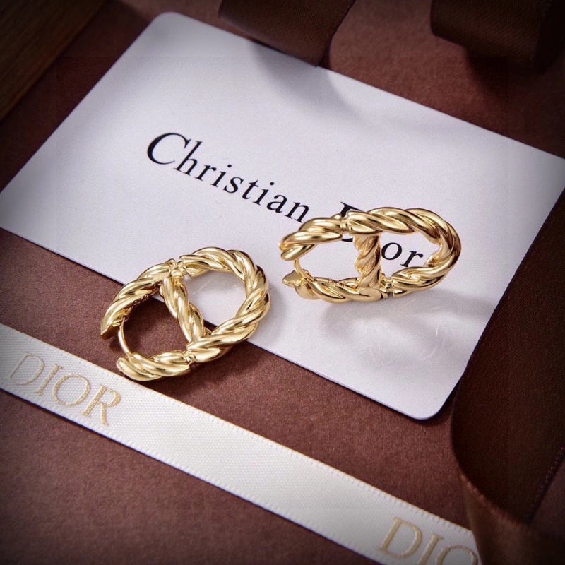 Christian Dior Earrings Trendsetting 233121