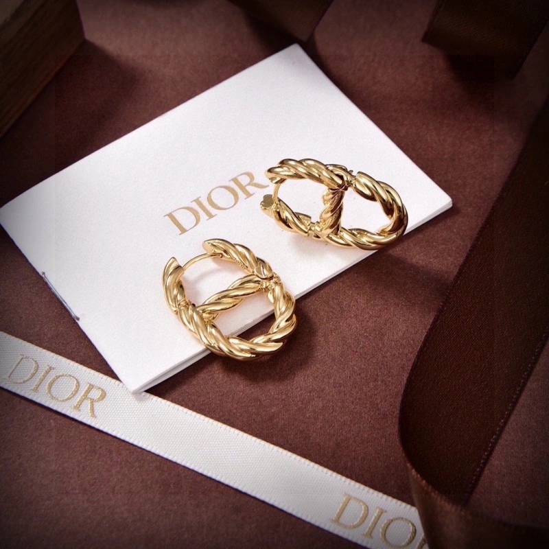 Christian Dior Earrings Trendsetting 233121
