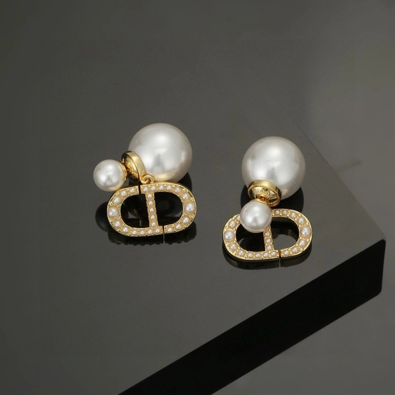 Christian Dior Earrings ModernLook 233083
