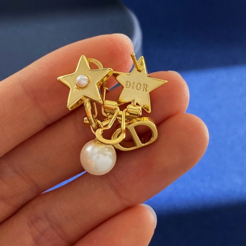 Christian Dior Earrings Comfortable 233084