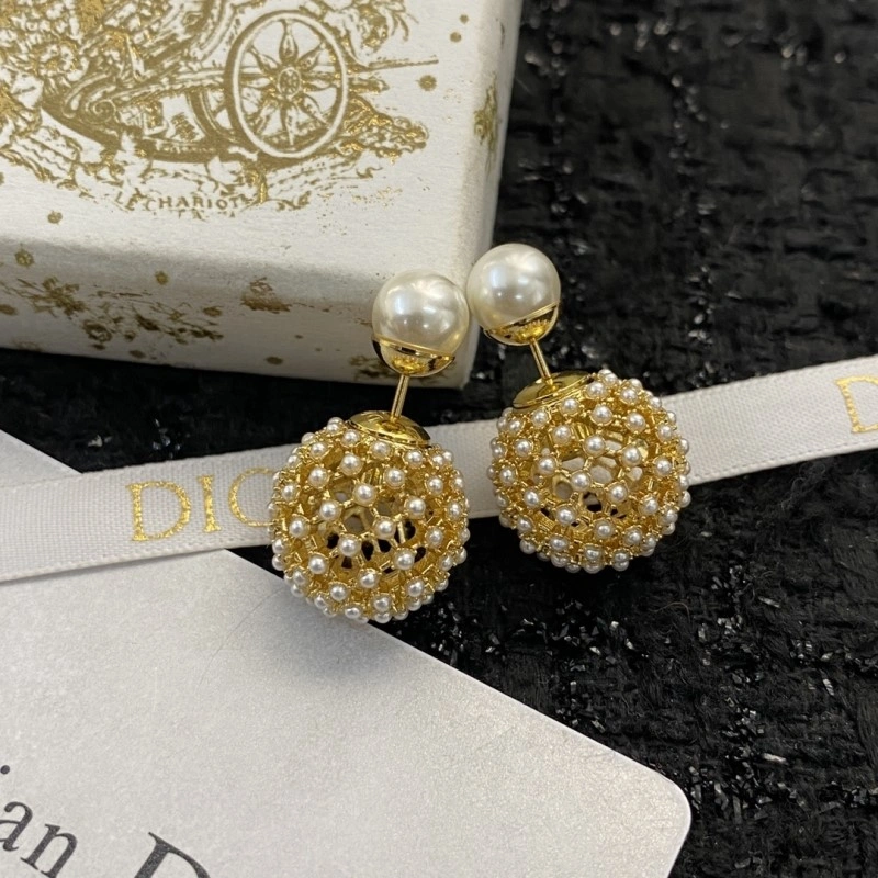 HighPerformance Christian Dior Earrings 232836