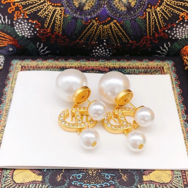 Christian Dior Earrings Supportive 232815