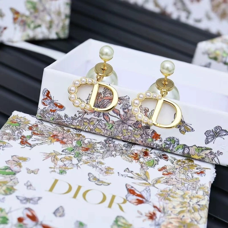 Classic Christian Dior Earrings 232806