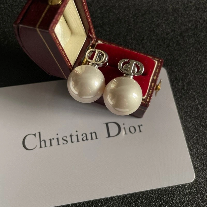 TechFriendly Christian Dior Earrings 232872