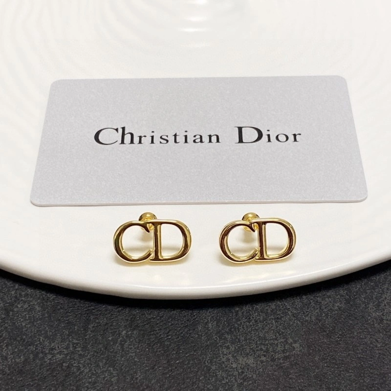 Practical Christian Dior Earrings 232790