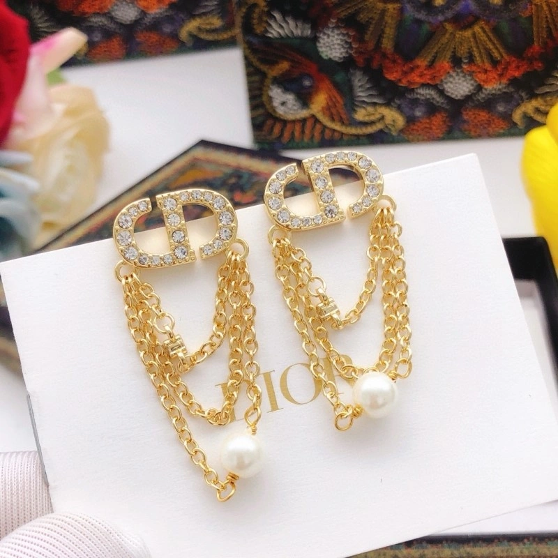 Practical Christian Dior Earrings 232779