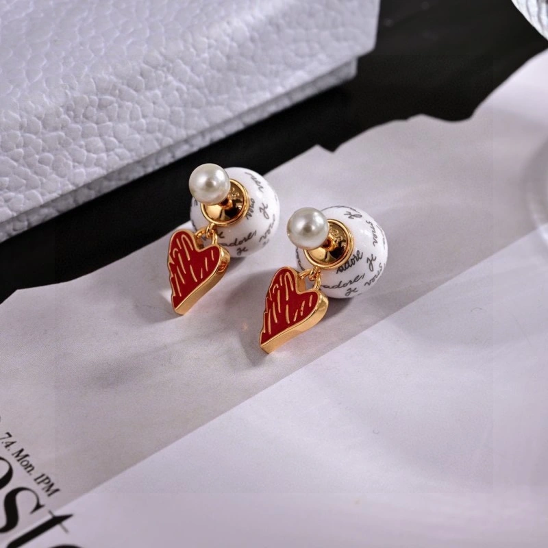 Versatile Christian Dior Earrings 232756