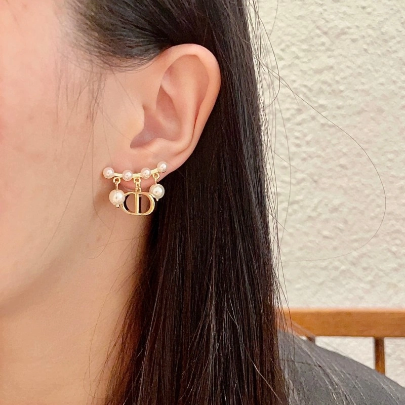 Casual Christian Dior Earrings 232753