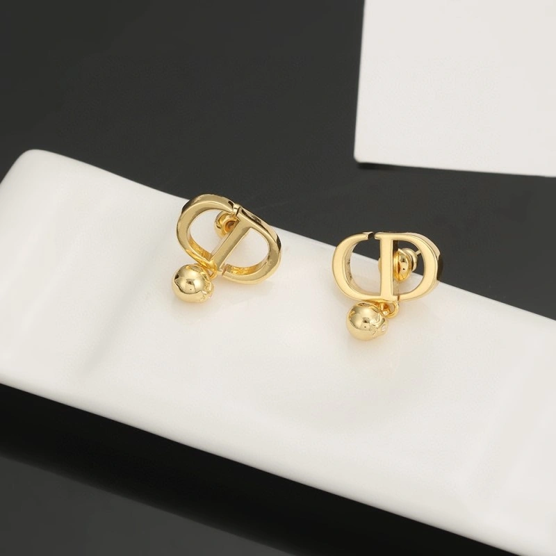 Attractive Christian Dior Earrings 232764