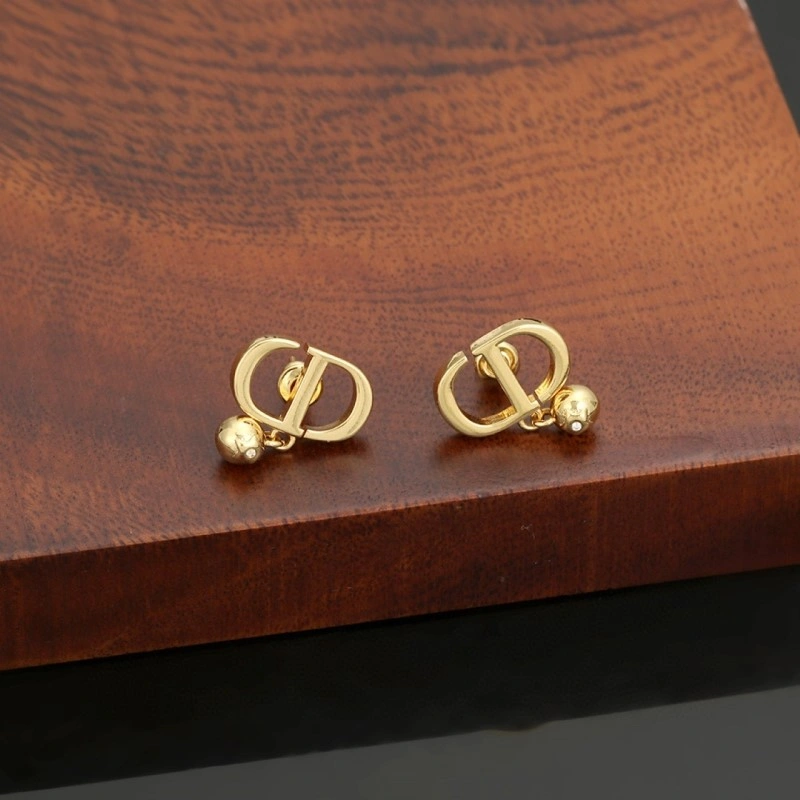 Attractive Christian Dior Earrings 232764