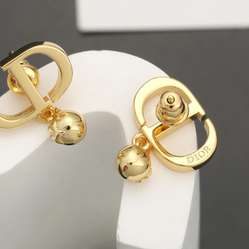 Attractive Christian Dior Earrings 232764