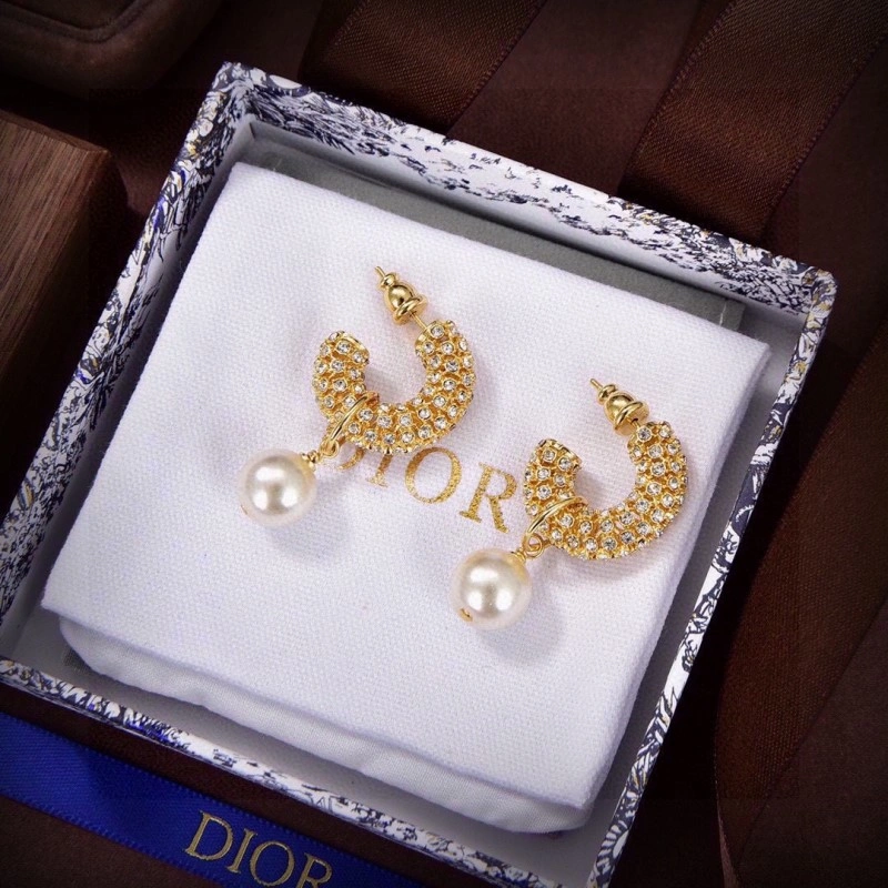 Sustainable Christian Dior Earrings 232730
