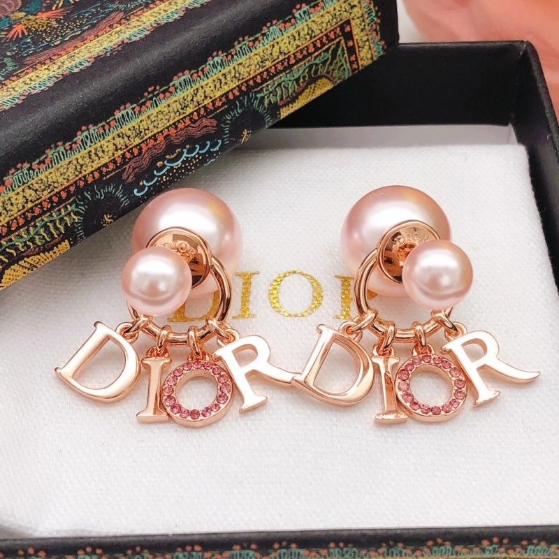 Comfortable Christian Dior Earrings 232723