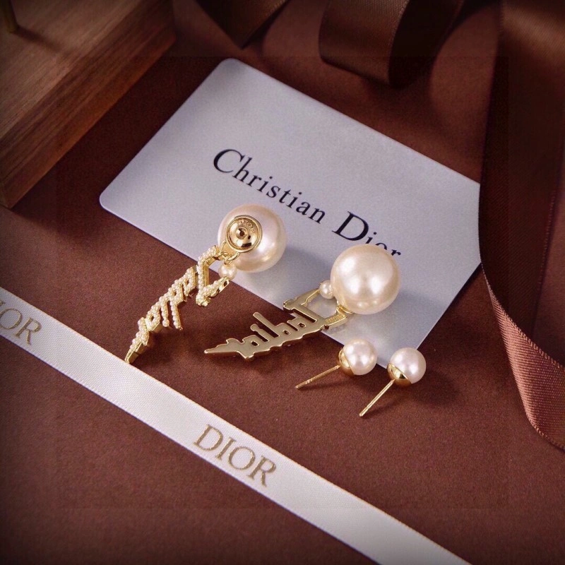 Christian Dior Earrings TimelessDesign 232700
