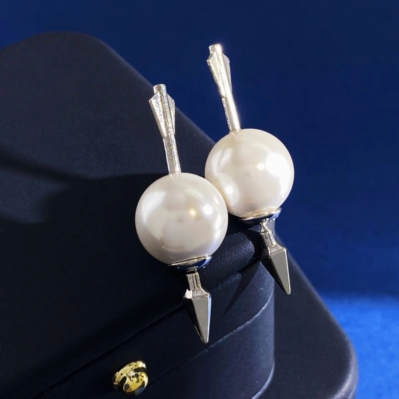 Christian Dior Earrings MoistureWicking 232715