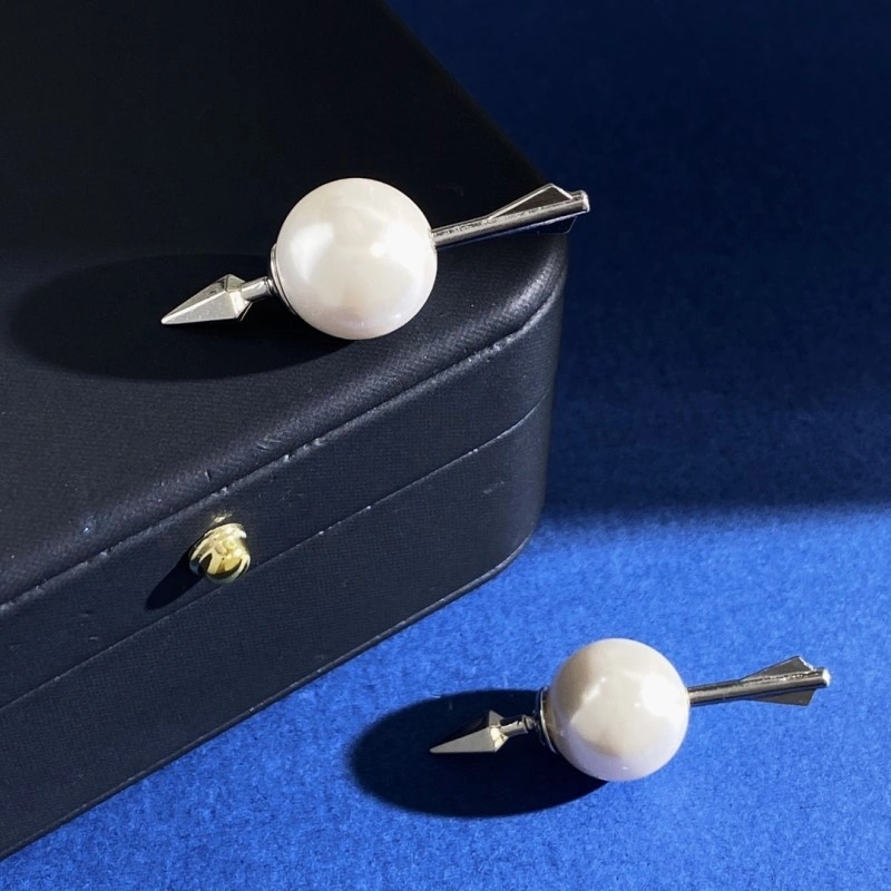 Christian Dior Earrings MoistureWicking 232715