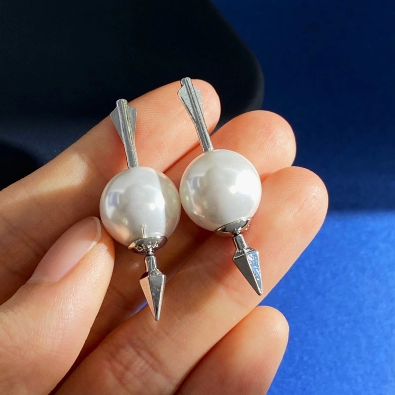 Christian Dior Earrings MoistureWicking 232715
