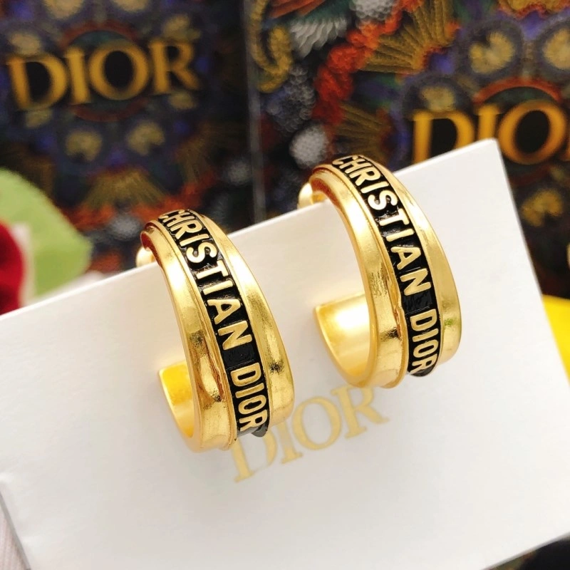 UrbanStyle Christian Dior Earrings 232694