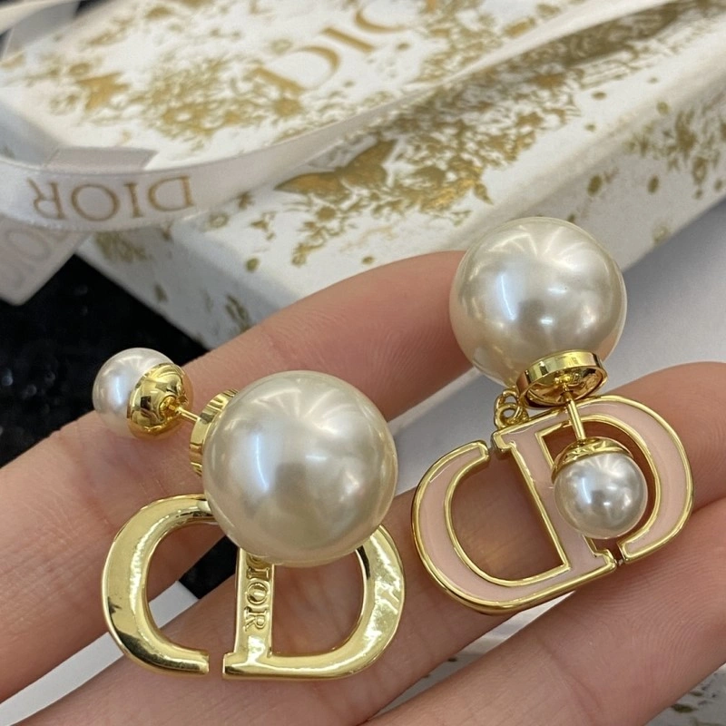 HighQuality Christian Dior Earrings 232751