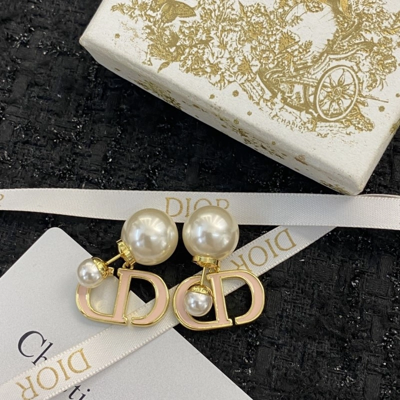 HighQuality Christian Dior Earrings 232751