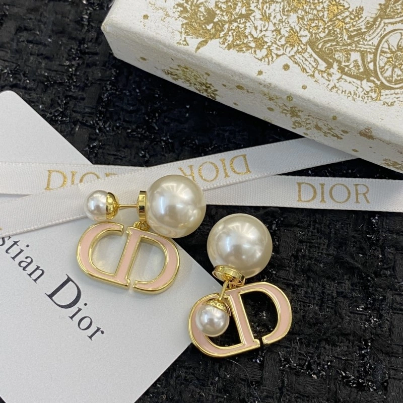 HighQuality Christian Dior Earrings 232751