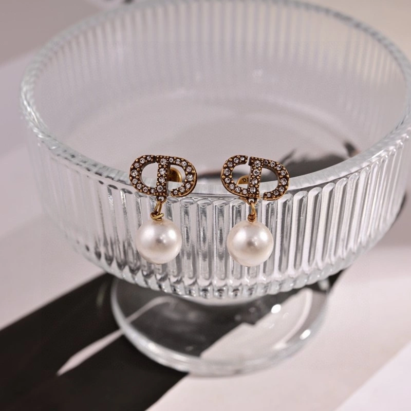 Classic Christian Dior Earrings 232699