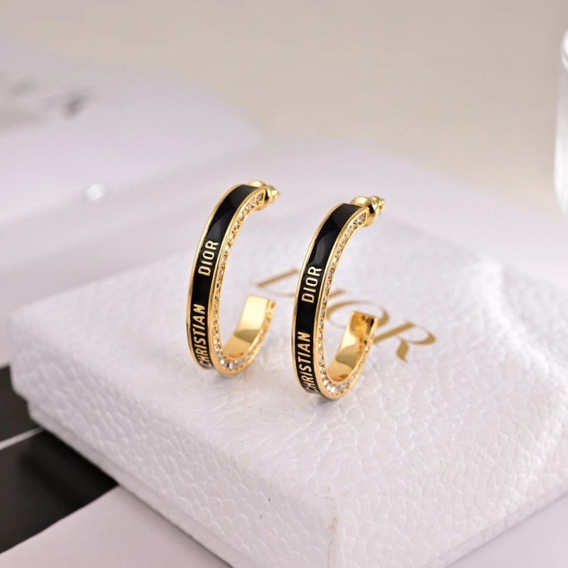 Classic Christian Dior Earrings 232703