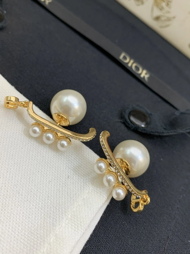 Christian Dior Earrings SmartChoice 232662