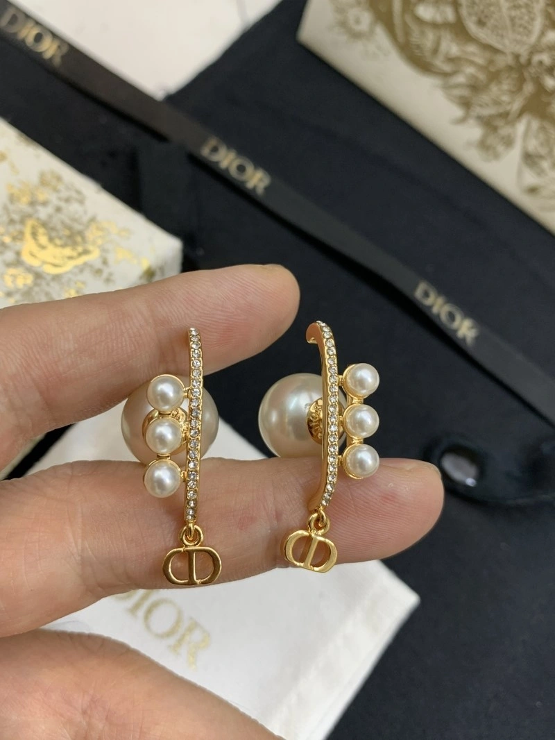 Christian Dior Earrings SmartChoice 232662