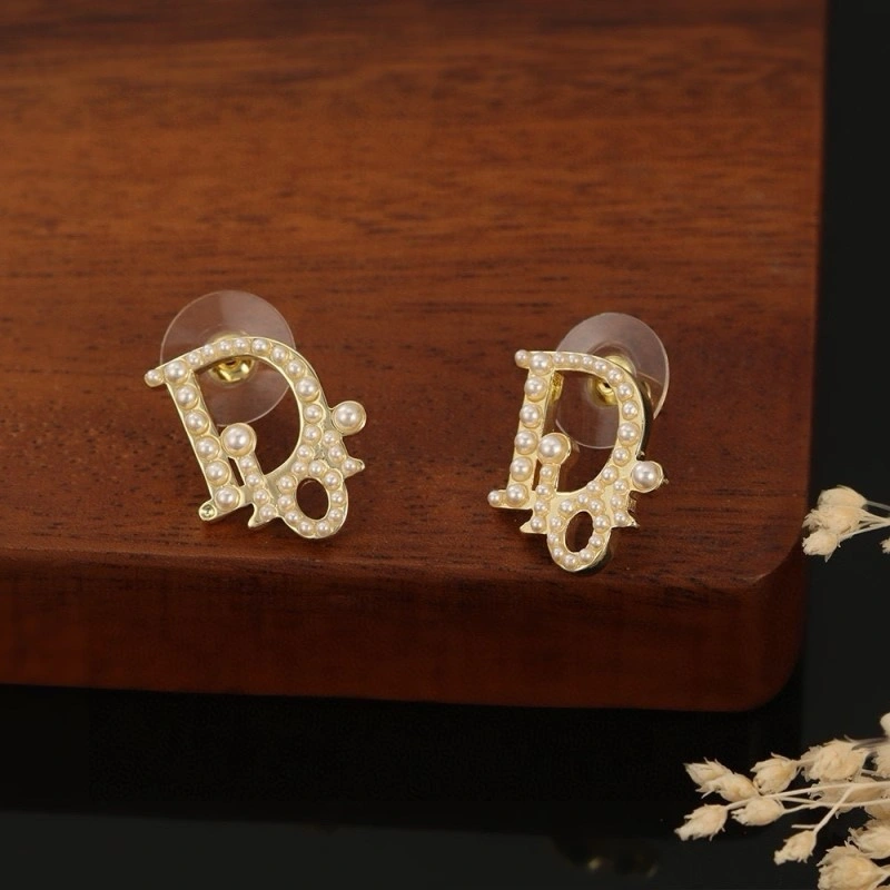 Attractive Christian Dior Earrings 232691