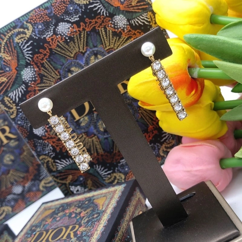 Cozy Christian Dior Earrings 232648
