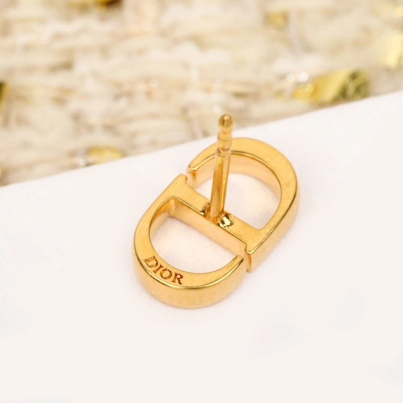 Snug Christian Dior Earrings 232685