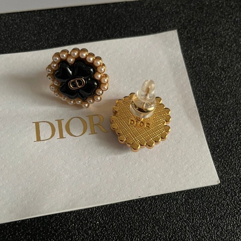 Christian Dior Earrings Effortless 232686