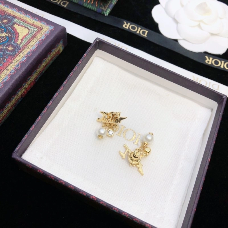 Contemporary Christian Dior Earrings 232638