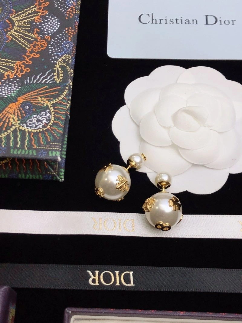 FashionForward Christian Dior Earrings 232673