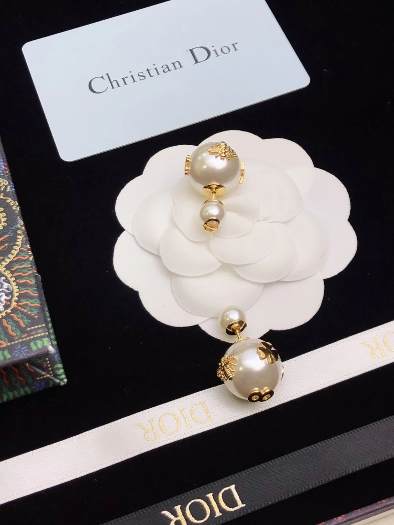 FashionForward Christian Dior Earrings 232673
