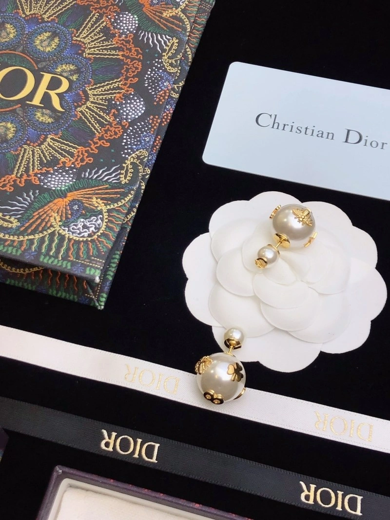FashionForward Christian Dior Earrings 232673