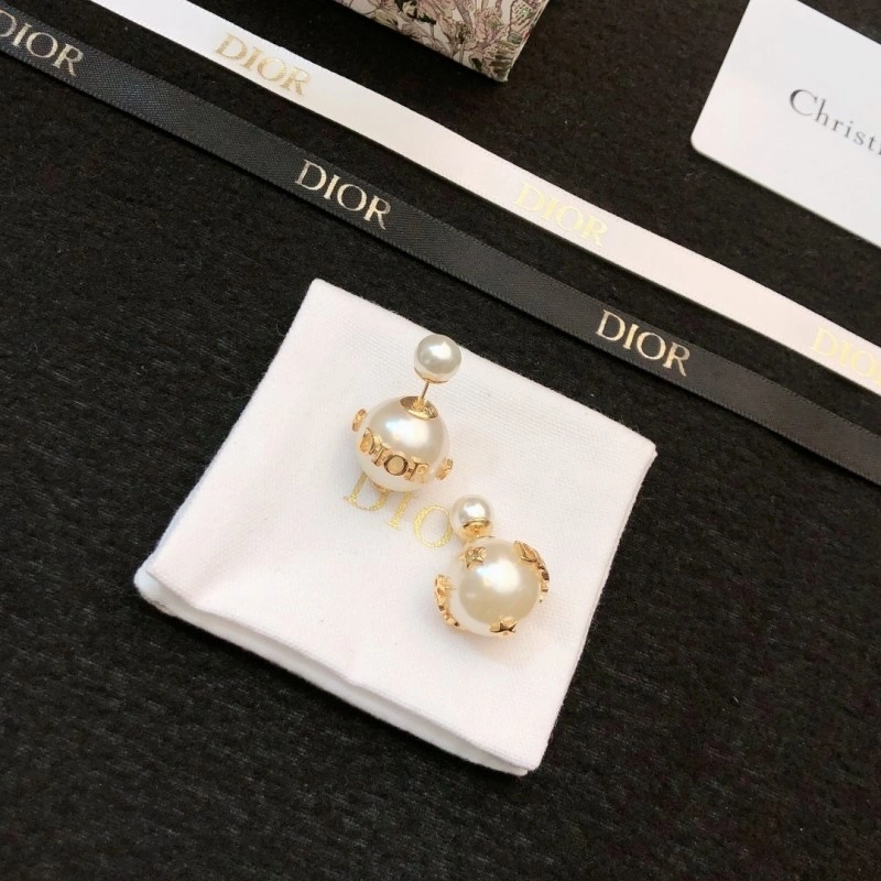 Christian Dior Earrings MoistureWicking 232644