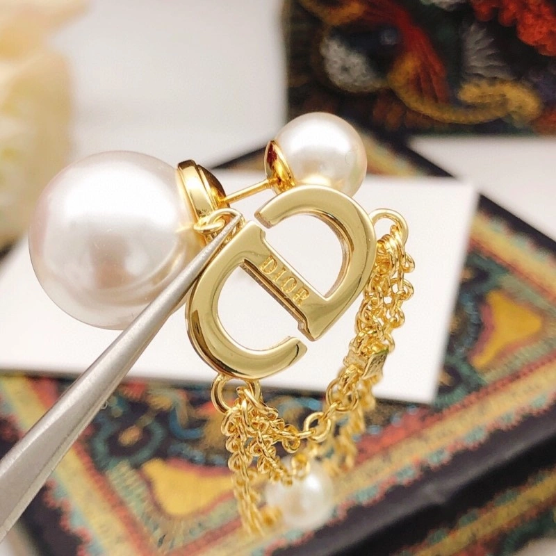 Christian Dior Earrings Stretchable 232623
