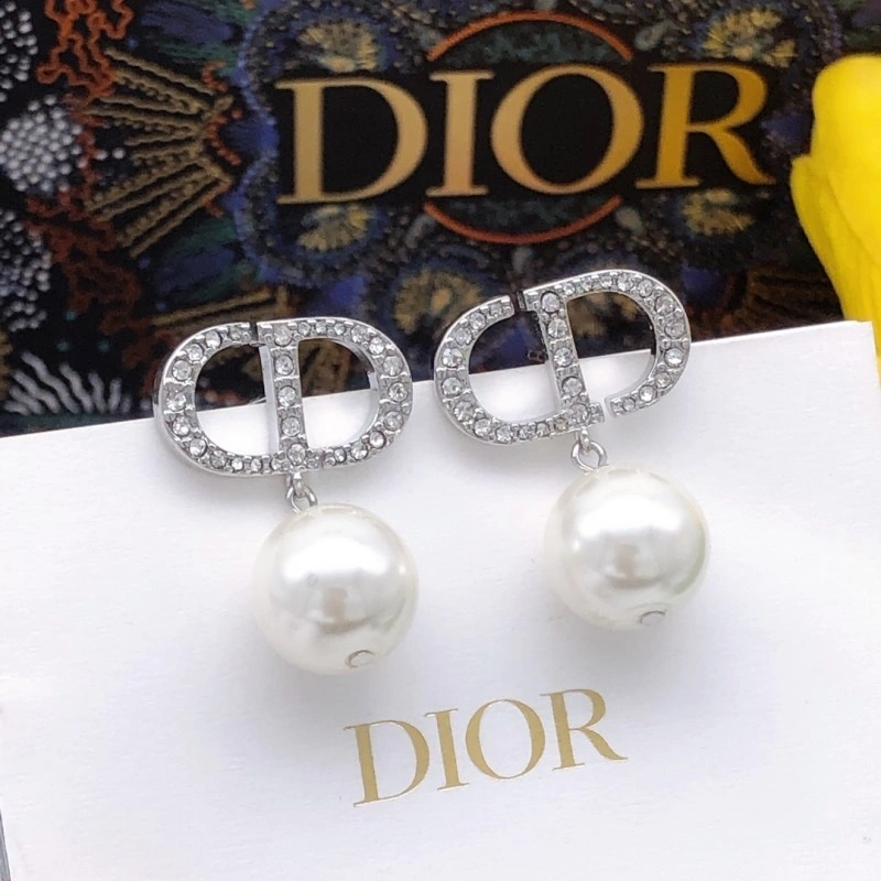 TravelReady Christian Dior Earrings 232689