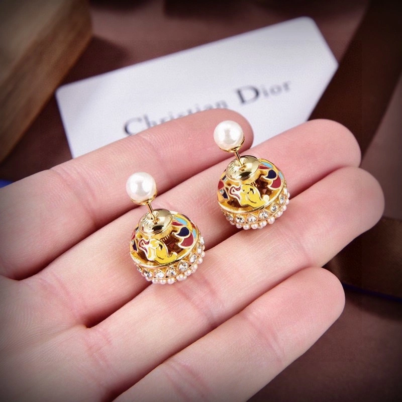 Efficient Christian Dior Earrings 232624
